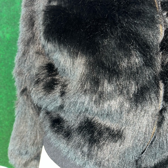 Say what! Fur jacket - Picture 5 of 9